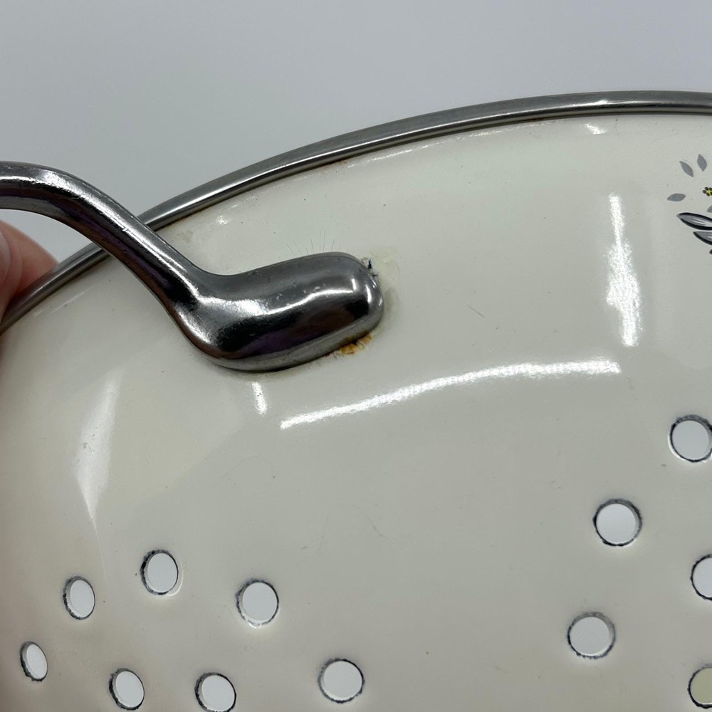 Vintage Marmalade Goose Colander Strainer Enamel Blue Bowed Heart Cottagecore - Picture 12 of 17